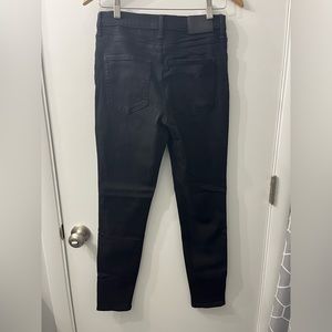 Everlane Authentic Stretch High-Rise Skinny in Black